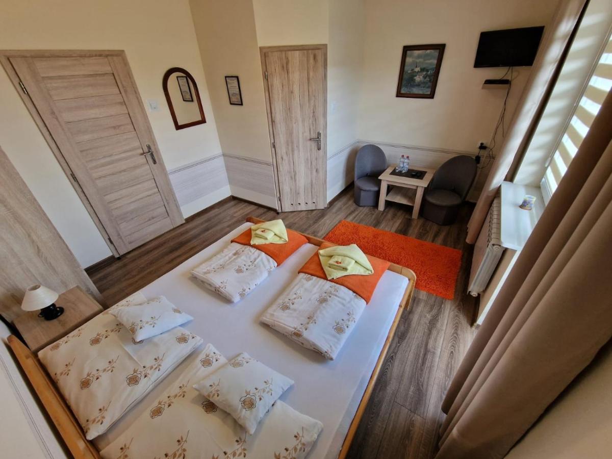 Bed and Breakfast Irena à Korbielów Extérieur photo