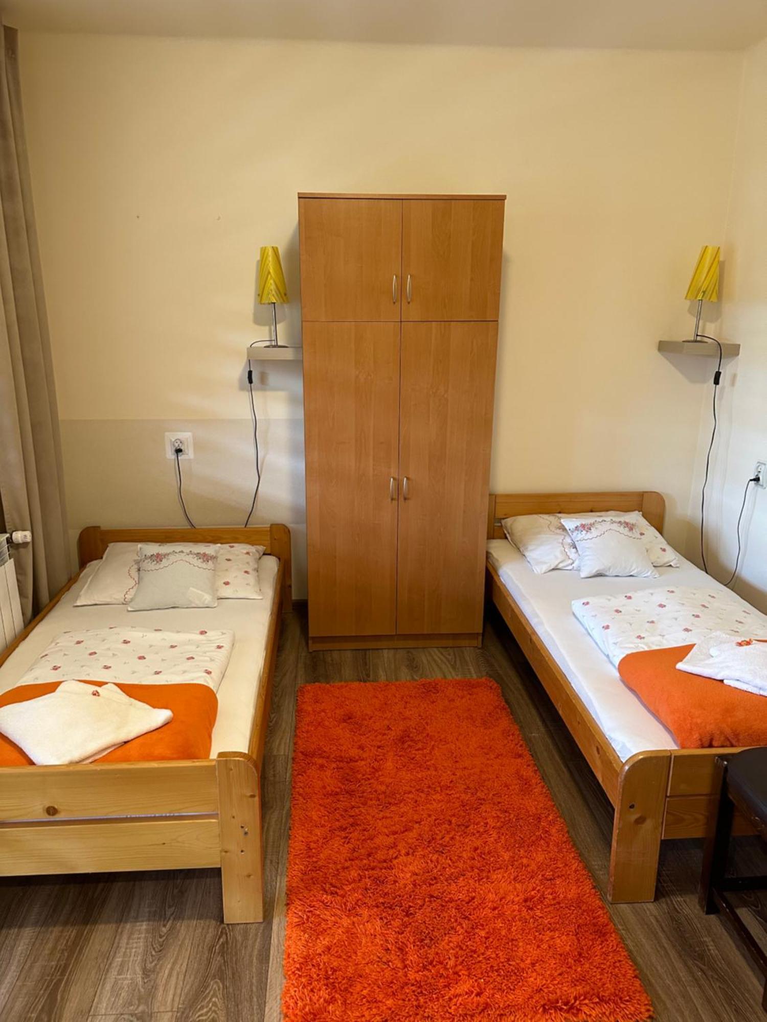 Bed and Breakfast Irena à Korbielów Extérieur photo
